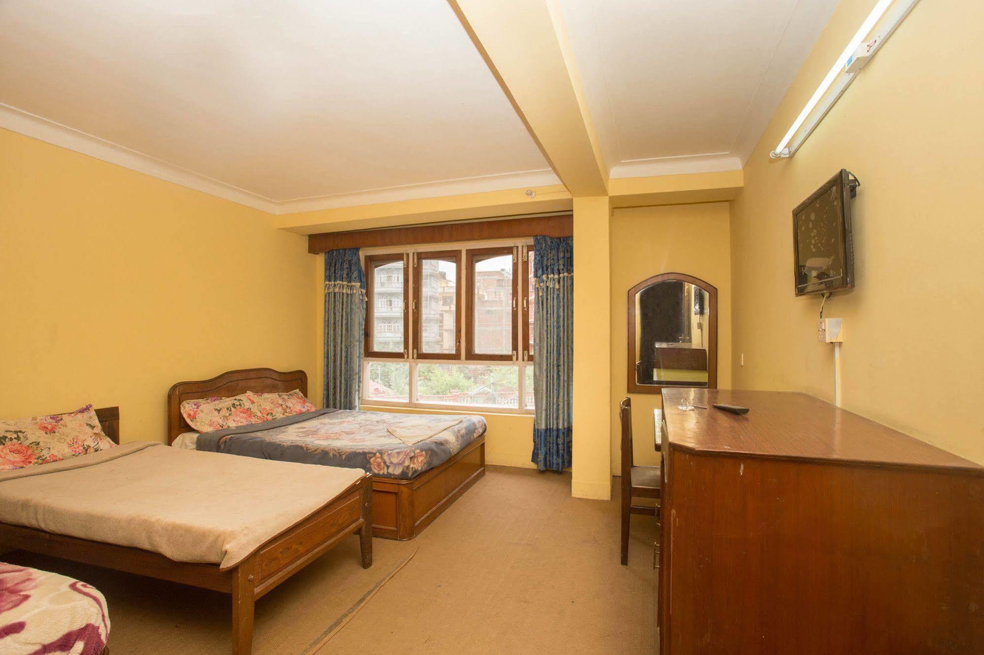 Hotel Red Panda Катманду Екстер'єр фото
